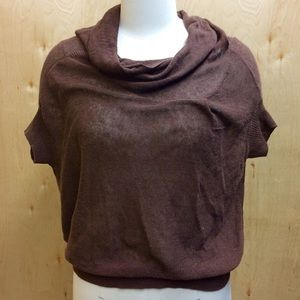 Loose knit short sleeve STEFANEL sweater.
